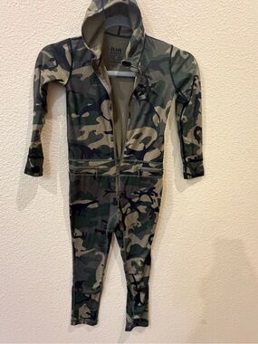 Kids Camouflage Hooded One-Piece Bodysuit - Green Camo